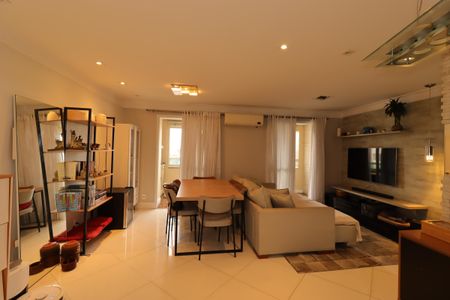 Sala de apartamento à venda com 2 quartos, 80m² em Campestre, Santo André