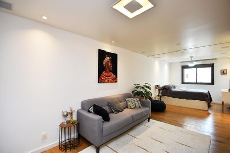 Sala de kitnet/studio para alugar com 1 quarto, 45m² em Pinheiros, São Paulo