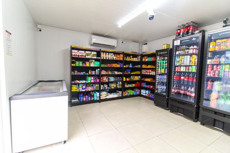 Apartamento para alugar com 52m², 2 quartos e 1 vagaMini Mercado