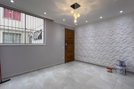 Sala de apartamento para alugar com 2 quartos, 53m² em  Jardim Vermelhão, Guarulhos