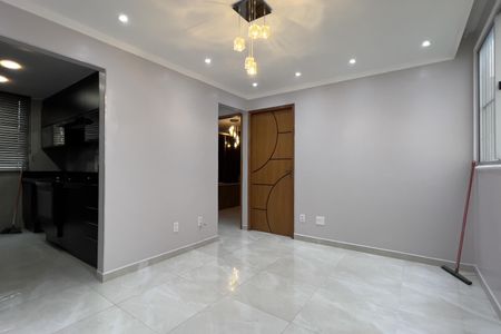 Sala de apartamento para alugar com 2 quartos, 53m² em  Jardim Vermelhão, Guarulhos