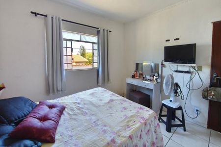 Casa à venda com 480m², 3 quartos e 6 vagas Casa à venda com 480m², 3 quartos e 6 vagasQuarto 1