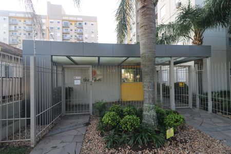 Apartamento à venda com 69m², 3 quartos e 1 vaga Apartamento à venda com 69m², 3 quartos e 1 vagaFachada e portaria