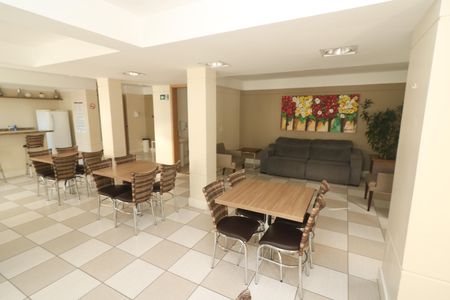 Apartamento à venda com 69m², 3 quartos e 1 vaga Apartamento à venda com 69m², 3 quartos e 1 vagaÁrea comum - Salão de festas 2