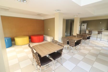 Apartamento à venda com 69m², 3 quartos e 1 vaga Apartamento à venda com 69m², 3 quartos e 1 vagaÁrea comum - Salão de festas 1