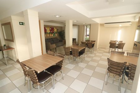 Apartamento à venda com 69m², 3 quartos e 1 vaga Apartamento à venda com 69m², 3 quartos e 1 vagaÁrea comum - Salão de festas 2