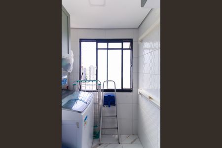 Apartamento para alugar com 55m², 2 quartos e 1 vagaÁrea de Serviço