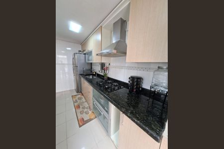 Foto 06 de casa de condomínio à venda com 3 quartos, 224m² em Jardim São Luís, São Paulo