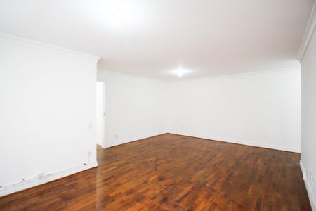 Apartamento à venda com 97m², 2 quartos e 1 vaga Apartamento à venda com 97m², 2 quartos e 1 vagaSala