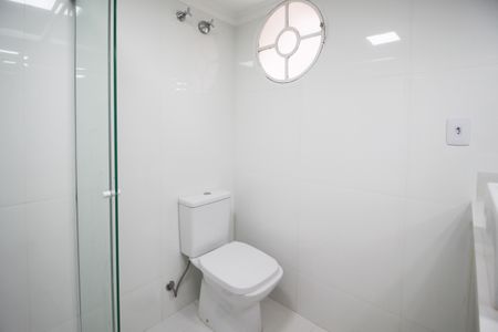 Apartamento à venda com 97m², 2 quartos e 1 vaga Apartamento à venda com 97m², 2 quartos e 1 vagaBanheiro