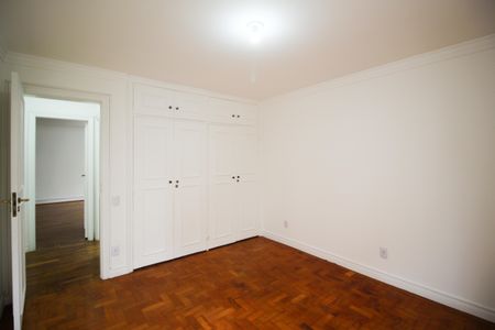 Apartamento à venda com 97m², 2 quartos e 1 vaga Apartamento à venda com 97m², 2 quartos e 1 vagaQuarto 1