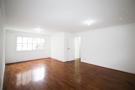 Apartamento à venda com 97m², 2 quartos e 1 vaga Apartamento à venda com 97m², 2 quartos e 1 vagaSala