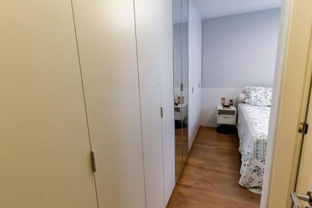 Apartamento à venda com 76m², 2 quartos e 2 vagas Apartamento à venda com 76m², 2 quartos e 2 vagasSuíte - armários