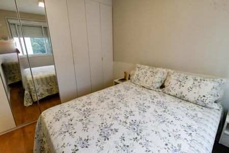 Apartamento à venda com 76m², 2 quartos e 2 vagas Apartamento à venda com 76m², 2 quartos e 2 vagasSuíte