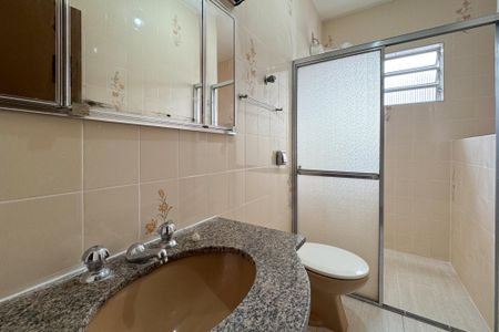 Casa para alugar com 160m², 3 quartos e 5 vagasBanheiro Social 2