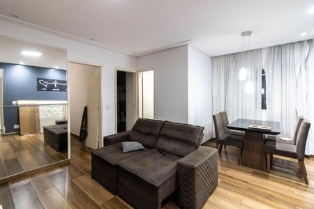 Sala de apartamento à venda com 2 quartos, 60m² em Jardim Gopouva, Guarulhos
