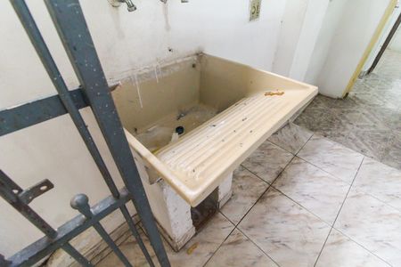 Casa para alugar com 84m², 2 quartos e sem vagaÁrea de Serviço