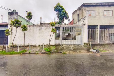 Casa para alugar com 84m², 2 quartos e sem vagaFachada + Placa