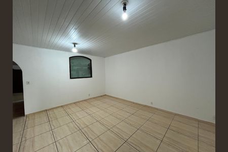 Sala de casa para alugar com 3 quartos, 170m² em Turiaçú, Rio de Janeiro