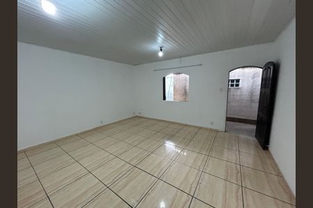 Sala de casa para alugar com 3 quartos, 170m² em Turiaçú, Rio de Janeiro