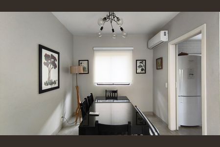 Apartamento à venda com 79m², 1 quarto e 1 vaga Apartamento à venda com 79m², 1 quarto e 1 vagaSala