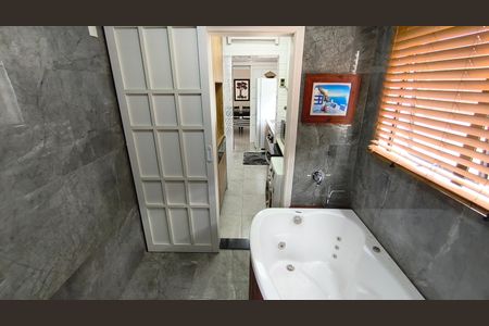 Apartamento à venda com 79m², 1 quarto e 1 vaga Apartamento à venda com 79m², 1 quarto e 1 vagaBanheiro de serviço