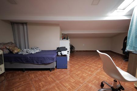 Casa de condomínio à venda com 84m², 2 quartos e 2 vagas Casa de condomínio à venda com 84m², 2 quartos e 2 vagasSótão