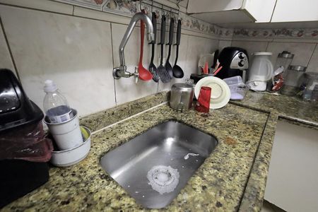 Casa de condomínio à venda com 84m², 2 quartos e 2 vagas Casa de condomínio à venda com 84m², 2 quartos e 2 vagasCozinha