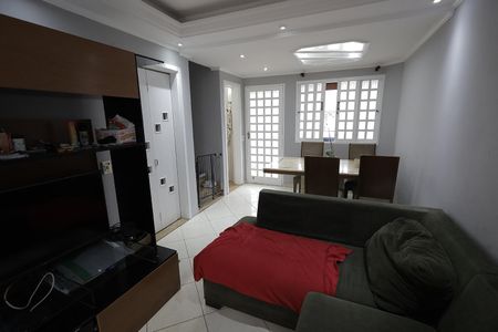 Casa de condomínio à venda com 84m², 2 quartos e 2 vagas Casa de condomínio à venda com 84m², 2 quartos e 2 vagasSala