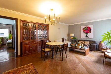 Sala de apartamento à venda com 3 quartos, 150m² em Cerqueira César, São Paulo