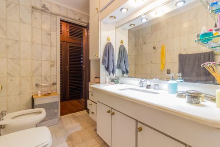 Apartamento à venda com 150m², 3 quartos e 1 vagaBanheiro da Suíte 2