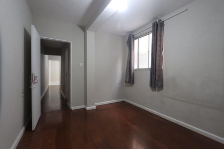 Casa à venda com 200m², 4 quartos e 1 vagaQuarto 1 - Casa 2