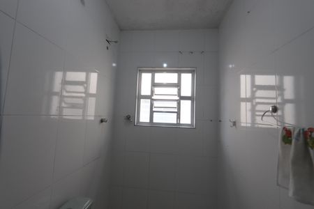 Casa à venda com 200m², 4 quartos e 1 vagaBanheiro - Casa 1