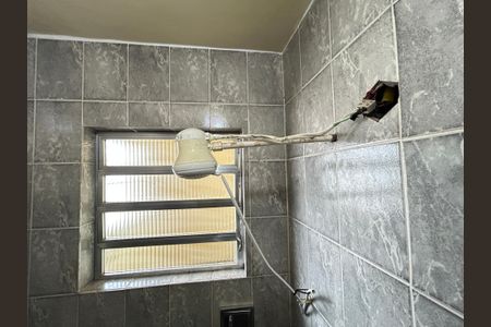 Casa para alugar com 150m², 2 quartos e sem vagaChuveiro