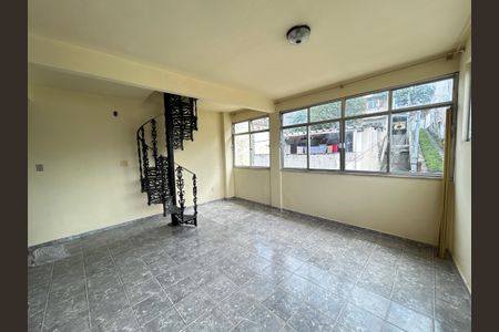 Casa para alugar com 150m², 2 quartos e sem vagaÁrea comum