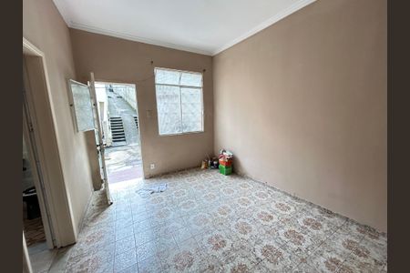 Casa para alugar com 150m², 2 quartos e sem vagaSala