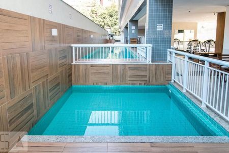 Apartamento para alugar com 65m², 2 quartos e 1 vagaÁrea comum