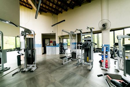 Casa de condomínio para alugar com 390m², 4 quartos e 4 vagas Casa de condomínio para alugar com 390m², 4 quartos e 4 vagasÁrea comum - Academia