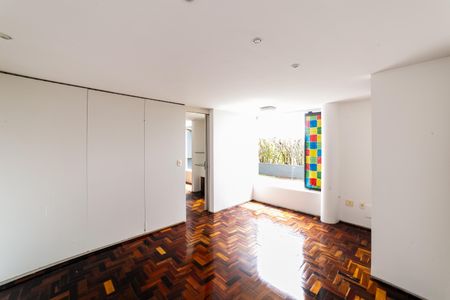 Casa de condomínio para alugar com 390m², 4 quartos e 4 vagas Casa de condomínio para alugar com 390m², 4 quartos e 4 vagasQuarto 1