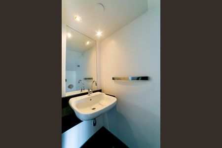 Casa de condomínio para alugar com 390m², 4 quartos e 4 vagas