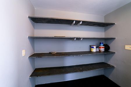 Casa de condomínio para alugar com 390m², 4 quartos e 4 vagas Casa de condomínio para alugar com 390m², 4 quartos e 4 vagasÁrea de Serviço