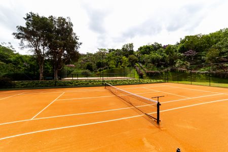 Casa de condomínio para alugar com 390m², 4 quartos e 4 vagas Casa de condomínio para alugar com 390m², 4 quartos e 4 vagasQuadra Esportiva