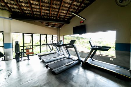 Casa de condomínio para alugar com 390m², 4 quartos e 4 vagas Casa de condomínio para alugar com 390m², 4 quartos e 4 vagasÁrea comum - Academia