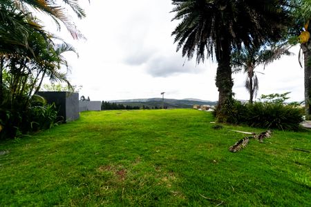 Casa de condomínio para alugar com 390m², 4 quartos e 4 vagas Casa de condomínio para alugar com 390m², 4 quartos e 4 vagasJardim