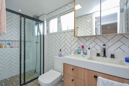 Apartamento à venda com 69m², 2 quartos e 1 vagaBanheiro da Suíte