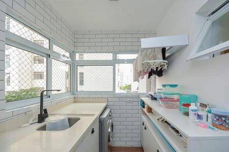 Apartamento à venda com 69m², 2 quartos e 1 vagaÁrea de Serviço