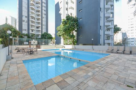 Apartamento à venda com 69m², 2 quartos e 1 vagaÁrea comum - Piscina