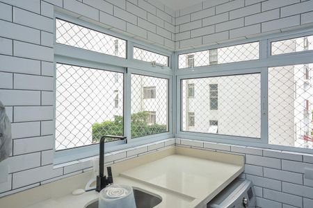 Apartamento à venda com 69m², 2 quartos e 1 vagaÁrea de Serviço