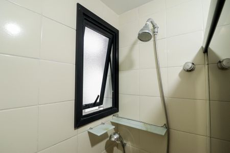 Apartamento à venda com 65m², 3 quartos e 1 vaga Apartamento à venda com 65m², 3 quartos e 1 vagaBanheiro Social