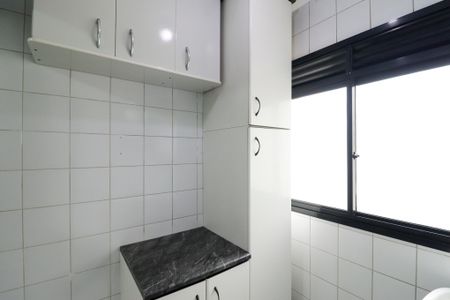 Apartamento à venda com 65m², 3 quartos e 1 vaga Apartamento à venda com 65m², 3 quartos e 1 vagaCozinha e Área de Serviço